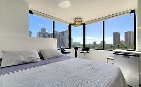 Waikiki Beach Modern Studio No Resort Fee Best Location